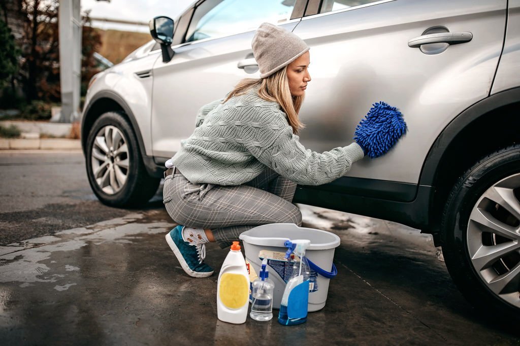 Cleaning Accessories That Every car Owner Must Keep Handy